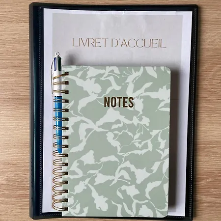 Calme + Stationnement *