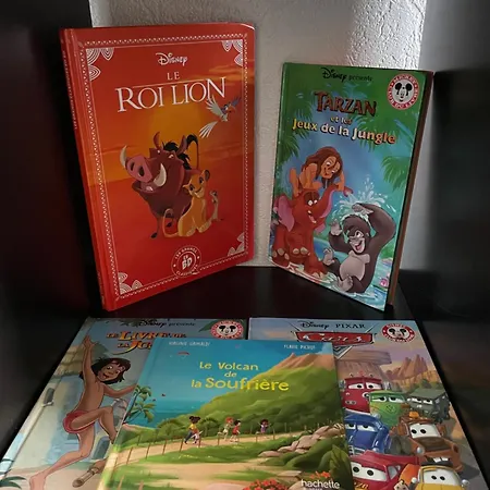 Calme + Stationnement דירה