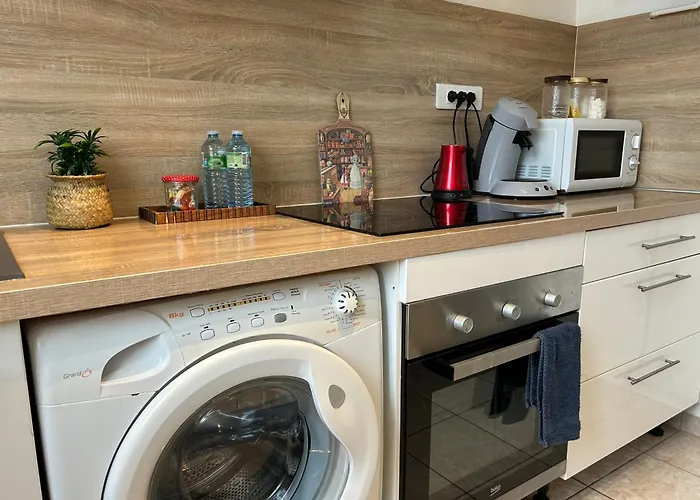 아파트 Calme + Stationnement *